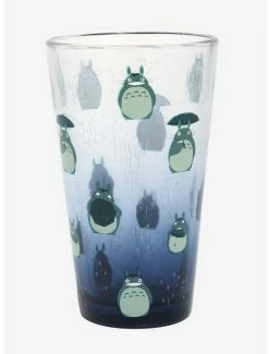 Kitchen Studio Ghibli My Neighbor Totoro Rainy Day Ombre Pint Glass - BoxLunch Exclusive